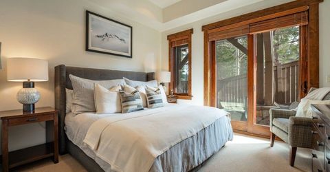 7401 Larkspur Lane, Truckee, CA 96161 Photo