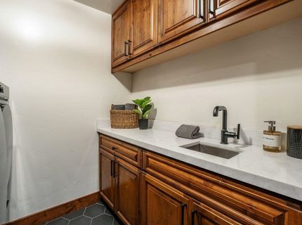 7401 Larkspur Lane, Truckee, CA 96161 Photo