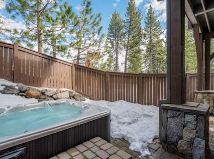 7401 Larkspur Lane, Truckee, CA 96161 Photo