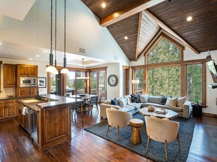 7401 Larkspur Lane, Truckee, CA 96161 Photo