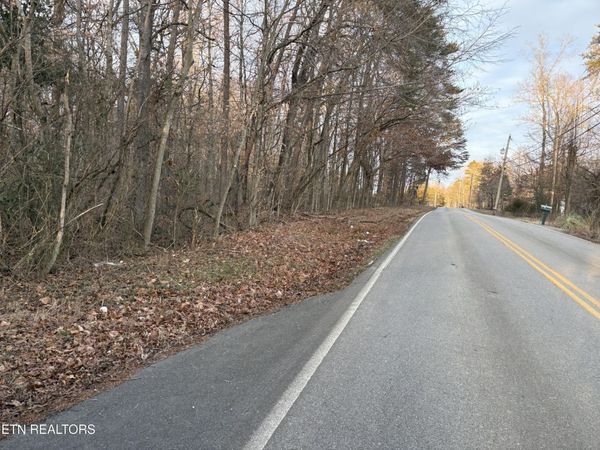 8188 E Town Creek Rd , Lenoir City, TN 37772