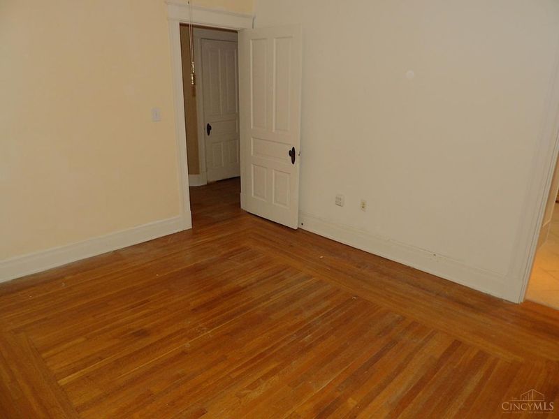 821 Academy Avenue, Cincinnati, OH 45205 Photo 38