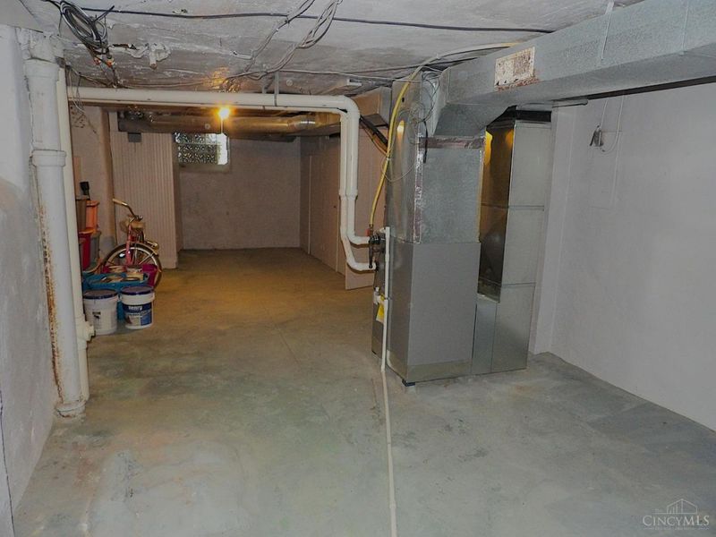 821 Academy Avenue, Cincinnati, OH 45205 Photo 61