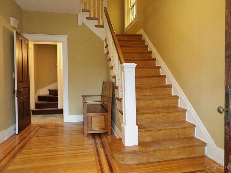 821 Academy Avenue, Cincinnati, OH 45205 Photo 9