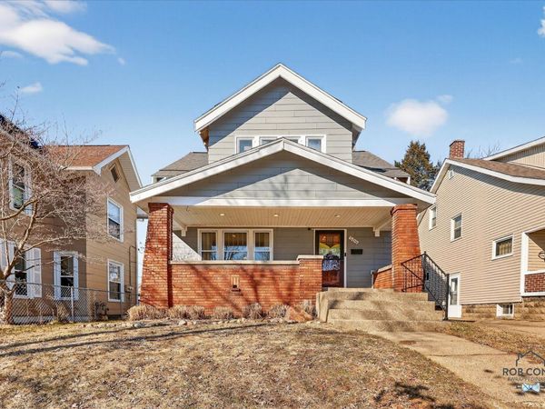 105 Dean Street NE, Grand Rapids, MI 49505