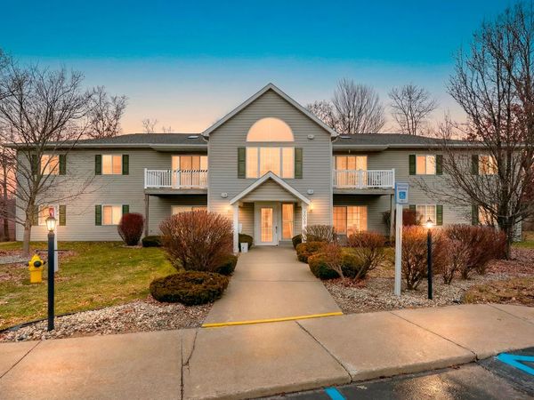 4050 W Centre Avenue, Unit 115, Portage, MI 49024