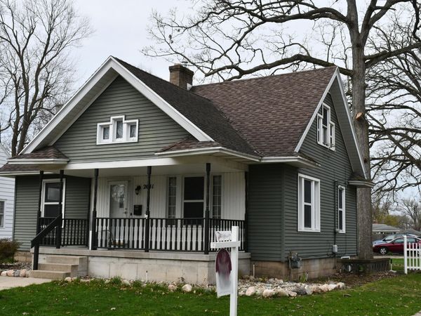 2641 Forest Grove Avenue SW, Wyoming, MI 49519