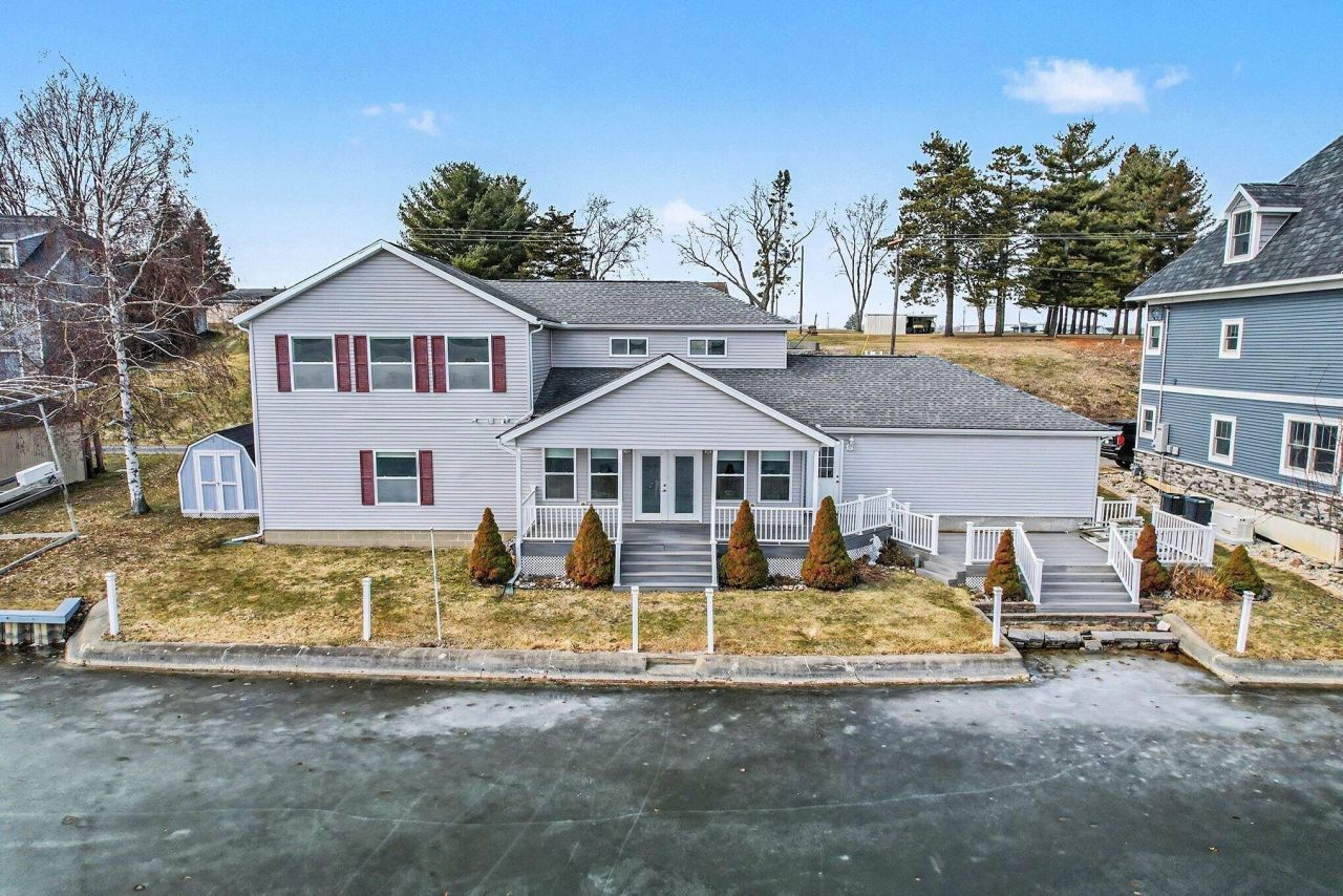 189 Bluegill Lane, Coldwater, MI 49036 Main Photo