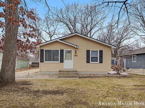 3913 Michael Avenue SW, Wyoming, MI 49509