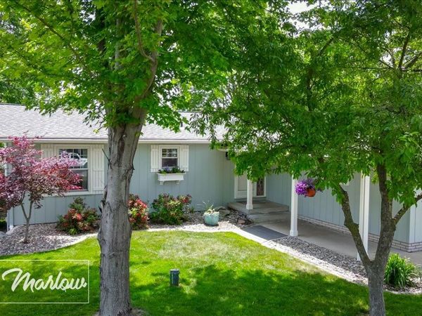 8360 Bay Drive NE, Rockford, MI 49341