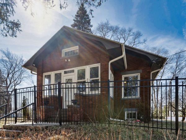 230 S Willard Street, New Buffalo, MI 49117