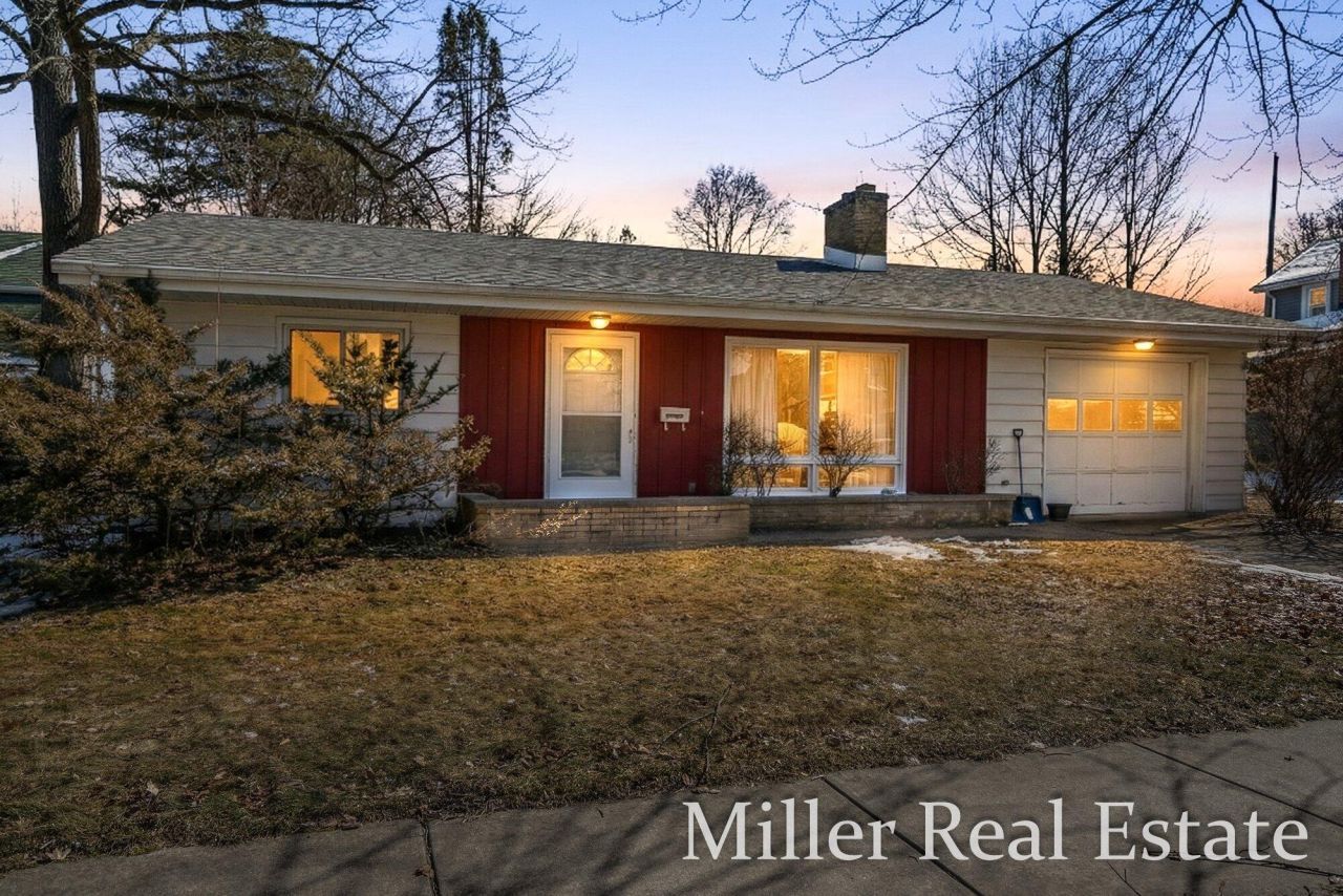 629 S Market Street, Hastings, MI 49058 Main Photo