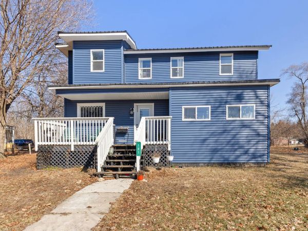 101 River Court, St. Louis, MI 48880