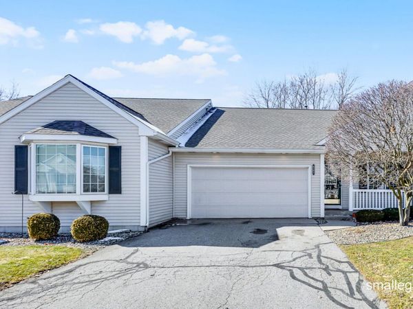 6181 Gleneagle Highlands Drive, Hudsonville, MI 49426