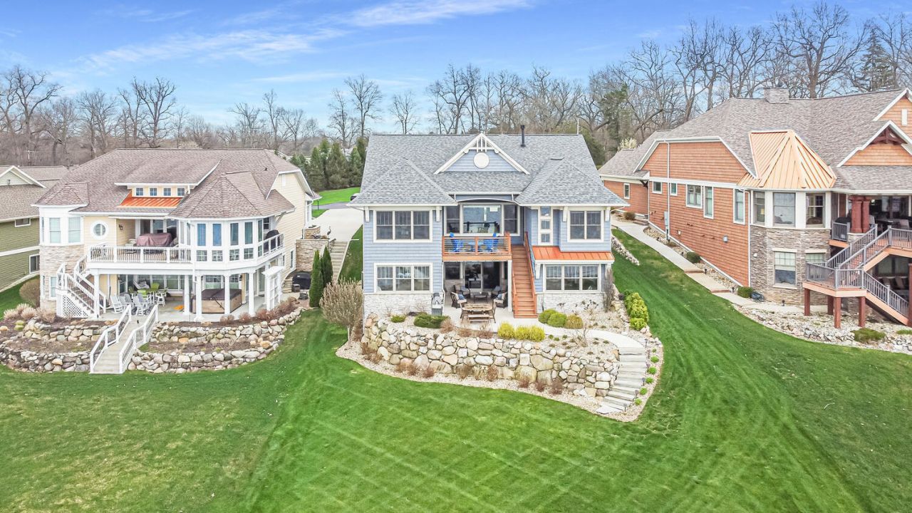 68458 Waterfront Drive, Edwardsburg, MI 49112 Main Photo