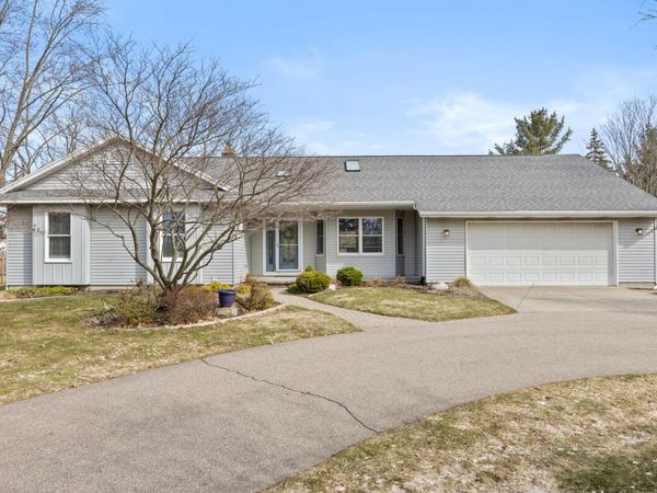 2126 Lamont Avenue NW, Grand Rapids, MI 49534