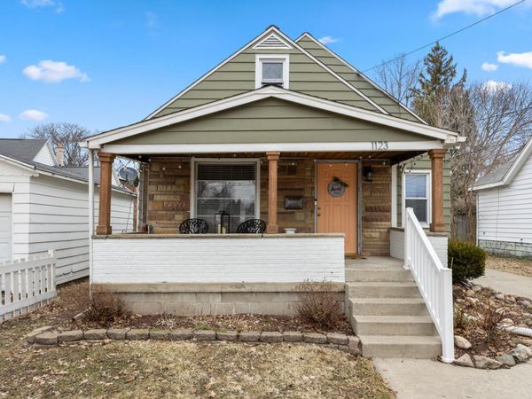 1123 Atlantic Street NW, Grand Rapids, MI 49504