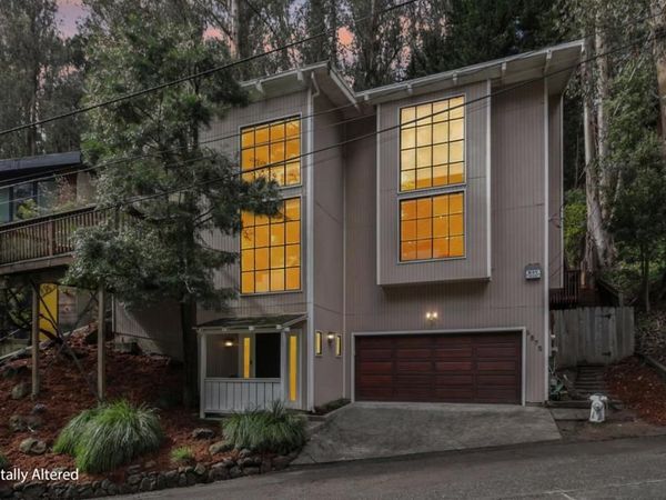 6875 The Turn , Oakland, CA 94611