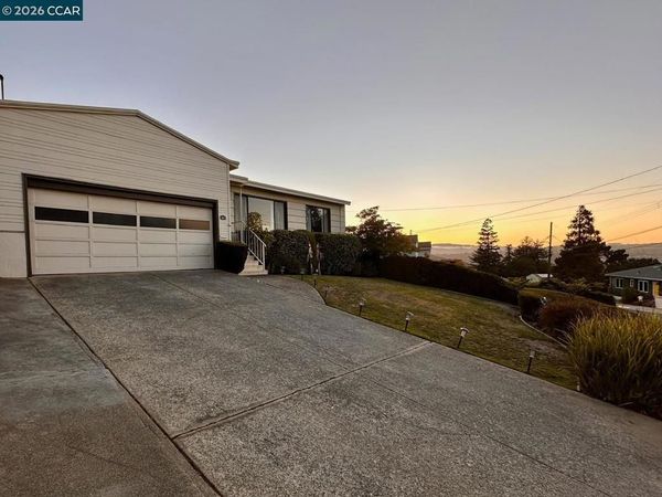 325 325 Landfair Ave , San Mateo, CA 94403