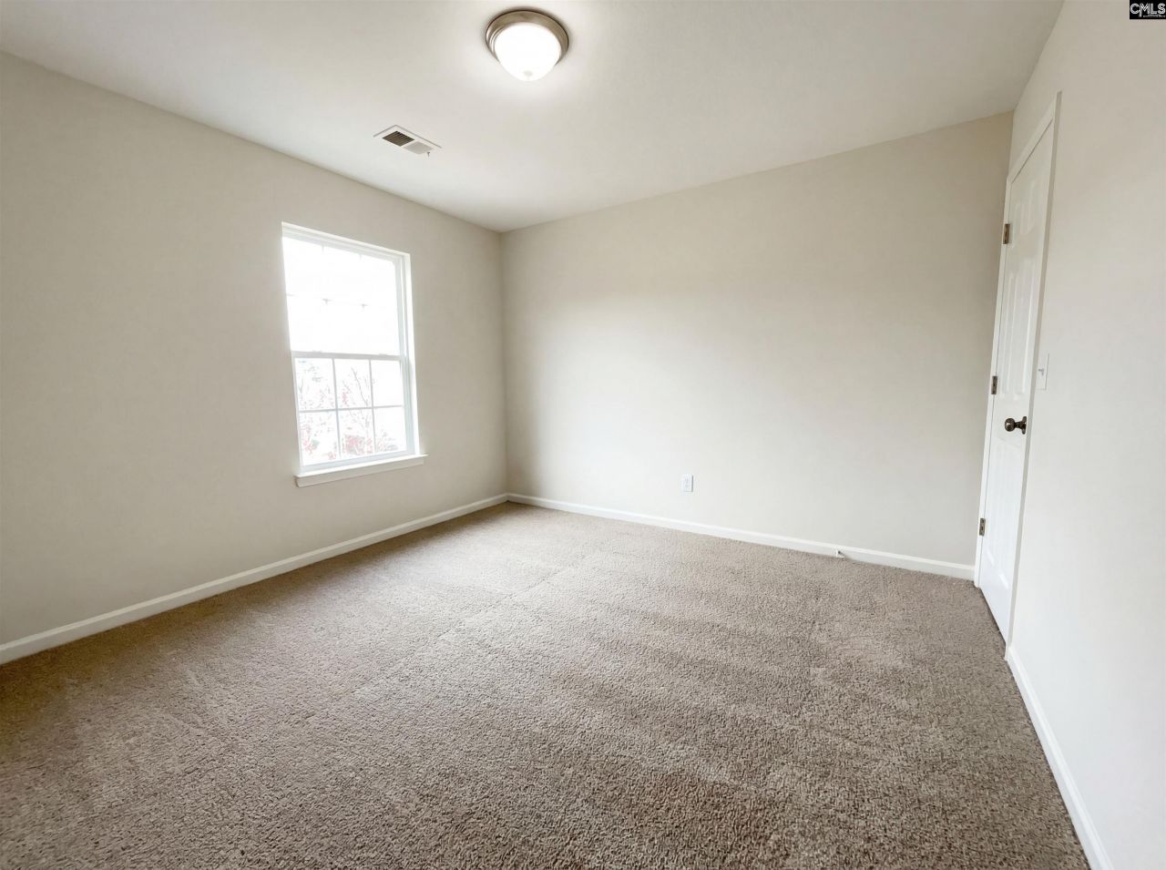 479 Grand National Lane Photo 17