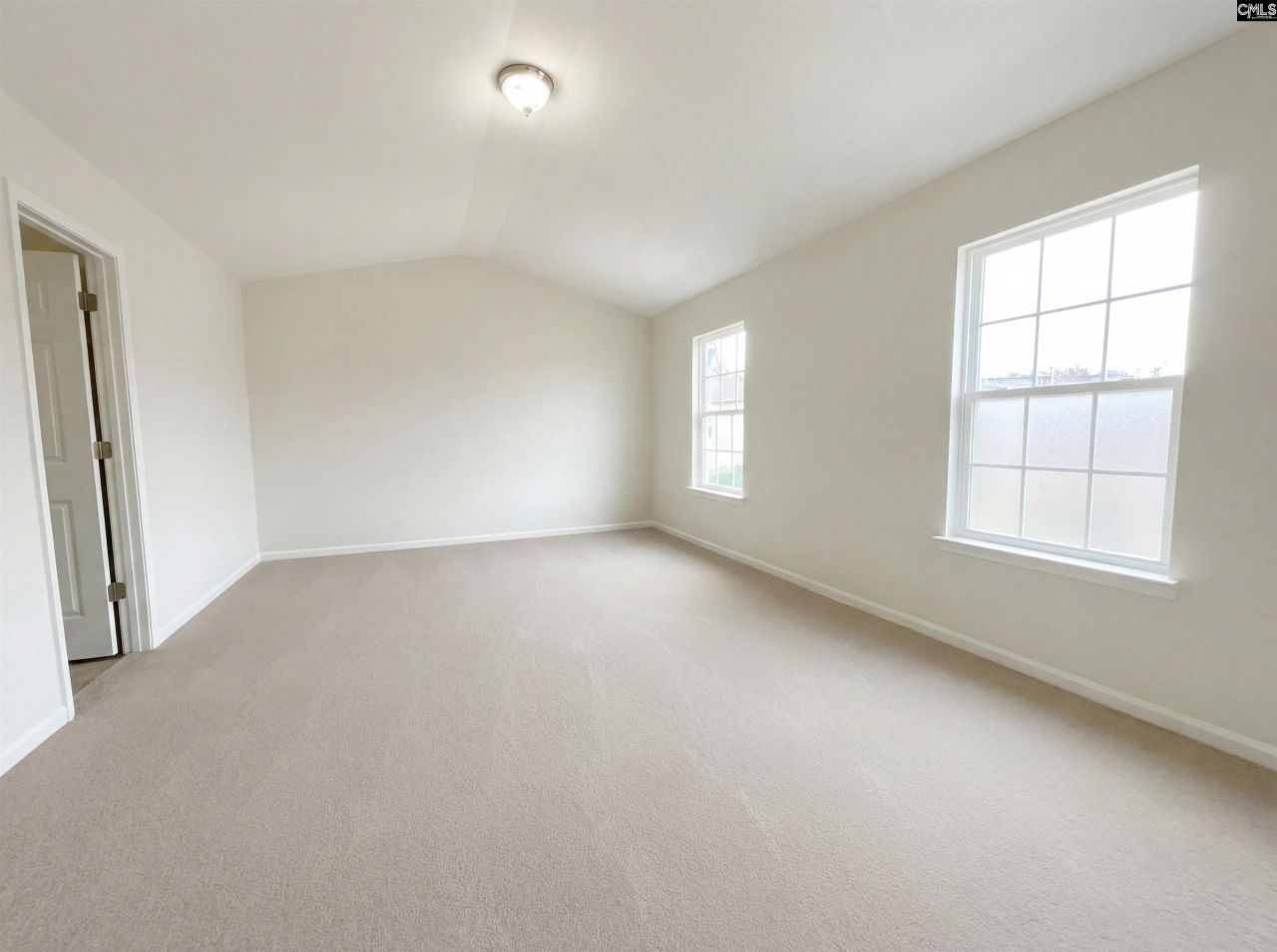 479 Grand National Lane Photo 4