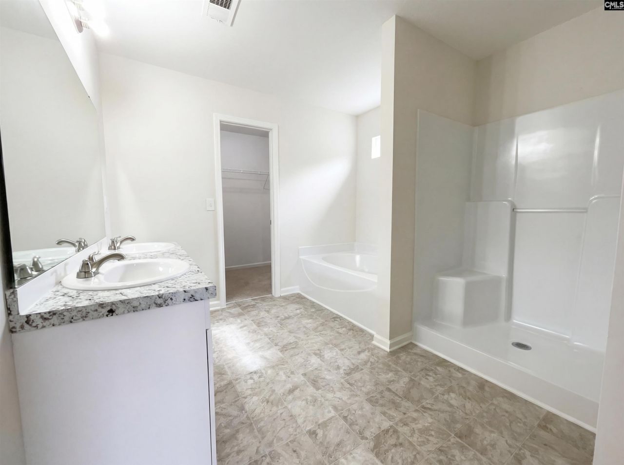 479 Grand National Lane Photo 6