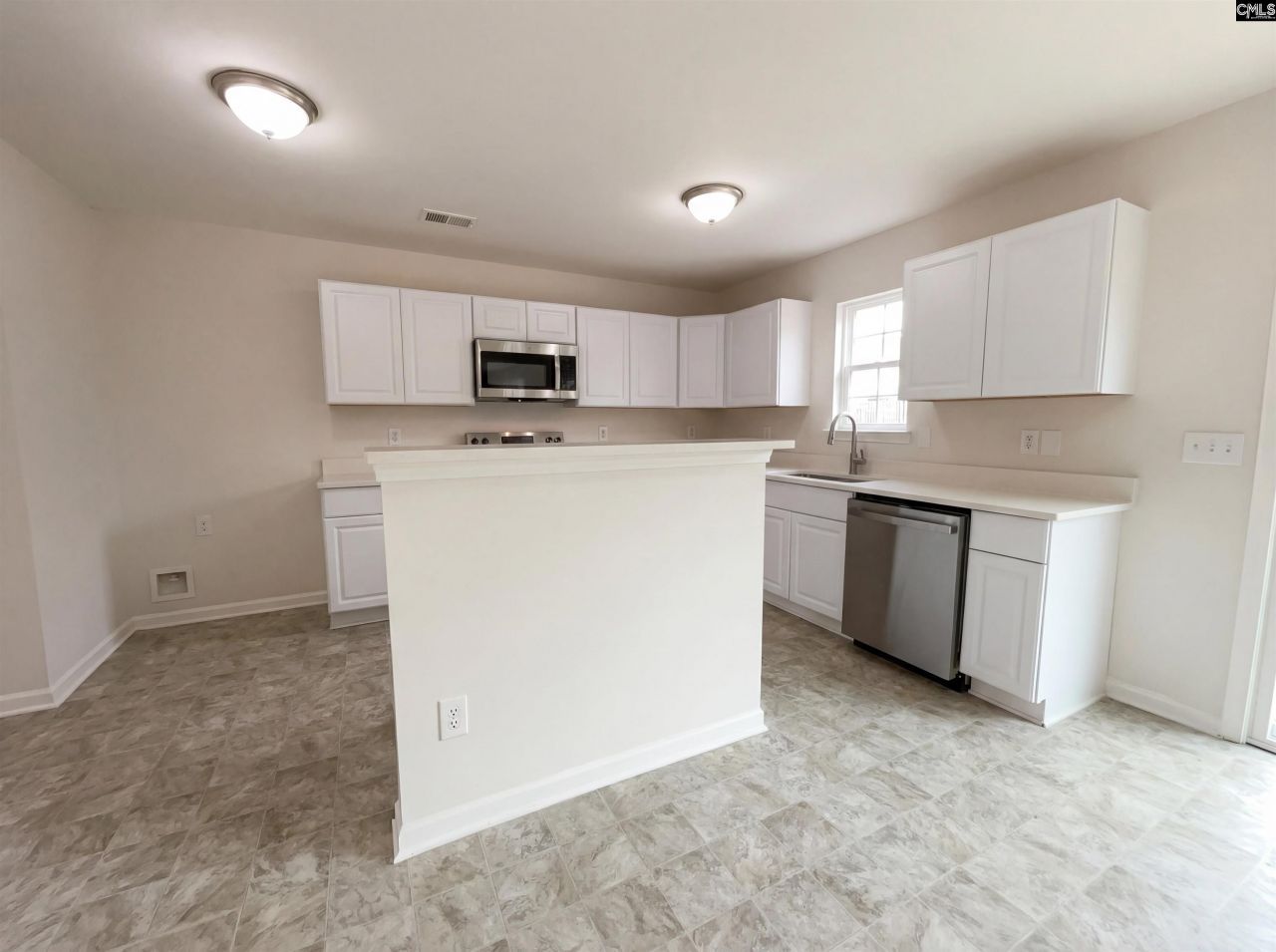 479 Grand National Lane Photo 9