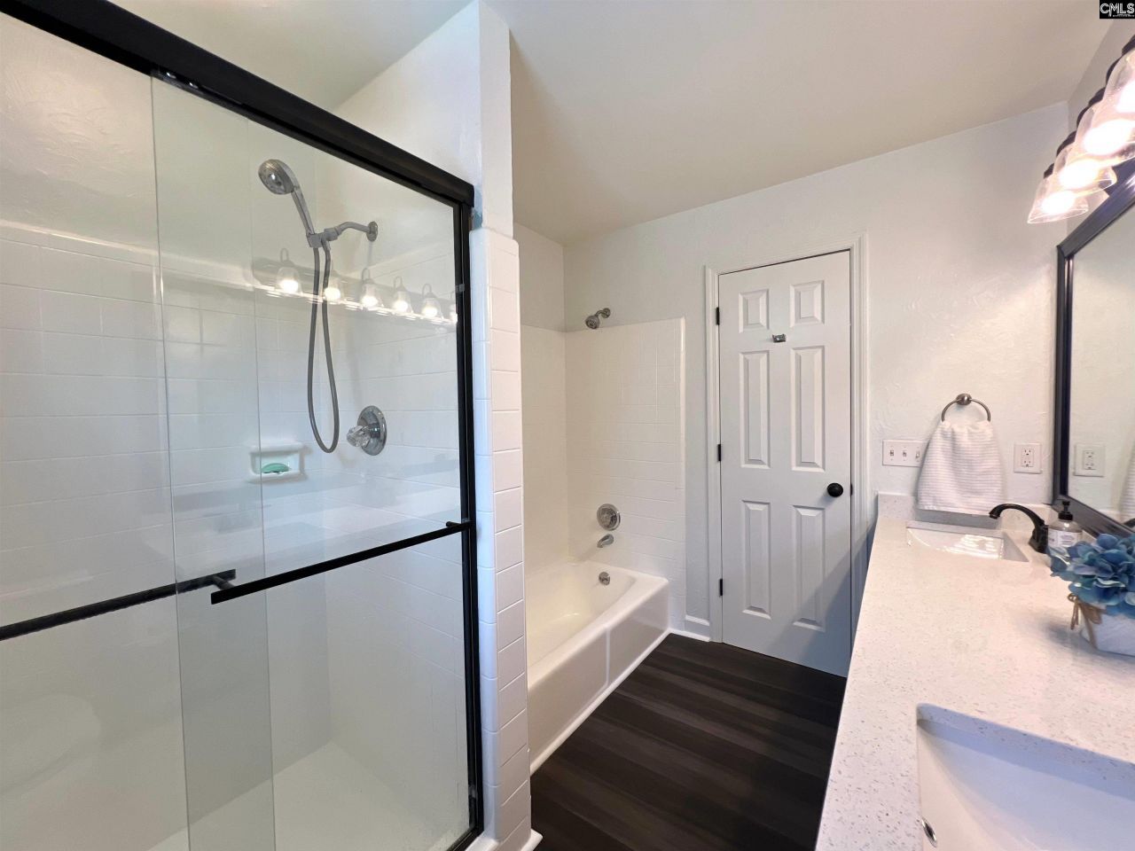 117 Fire Thorn Lane  Photo 42