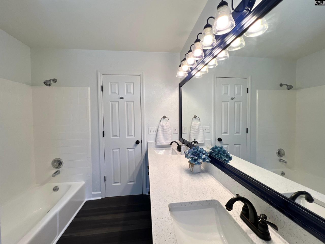 117 Fire Thorn Lane  Photo 43