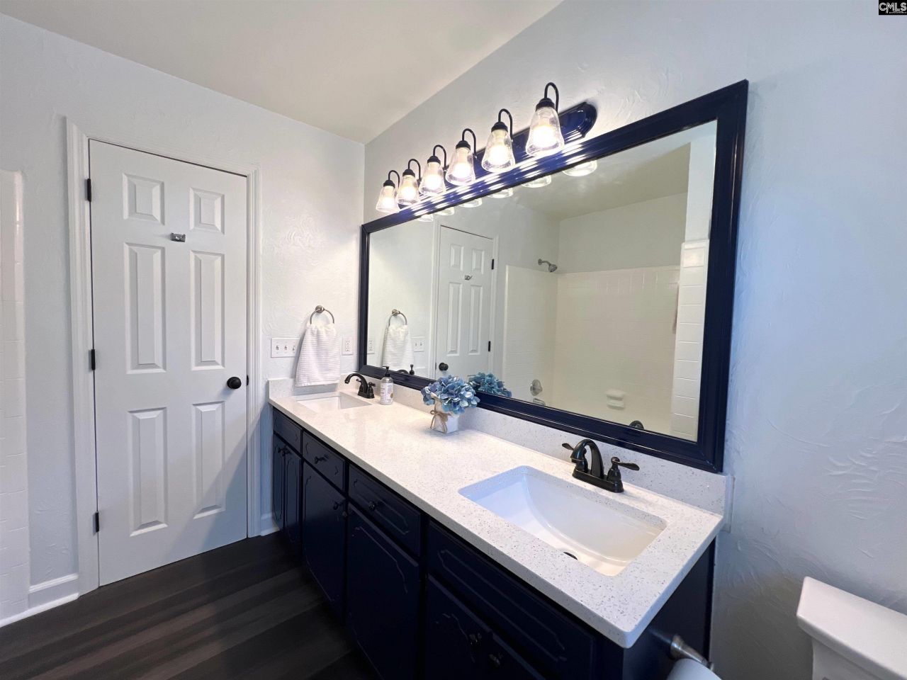 117 Fire Thorn Lane  Photo 44