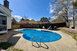 117 Fire Thorn Lane  photo 4