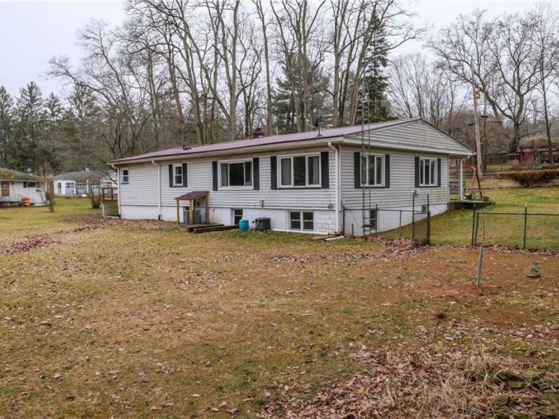 12698 Herr Drive, Hiram, OH 44234 Photo 5