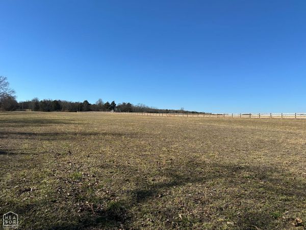 1 MC 7055, Flippin, AR 72634