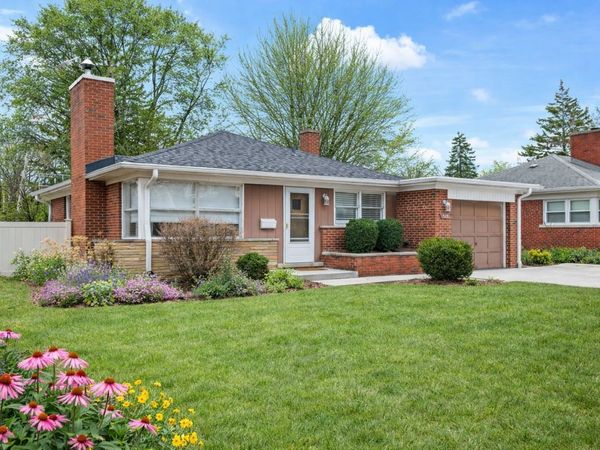 515 S Chestnut Avenue, Arlington Heights, IL 60005