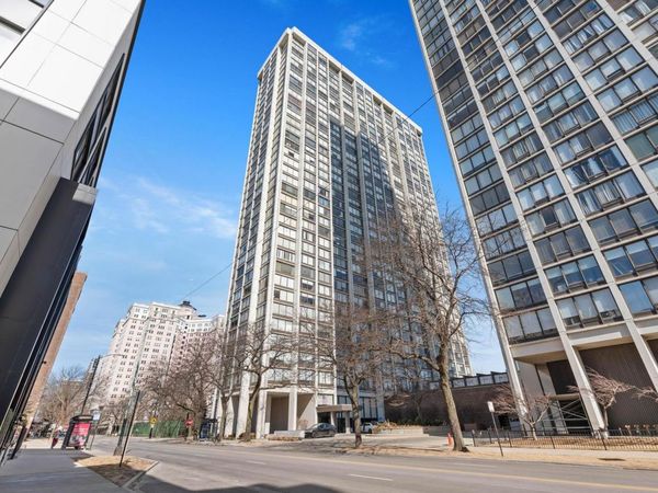 5455 N Sheridan Road , Unit 3611, Chicago, IL 60640