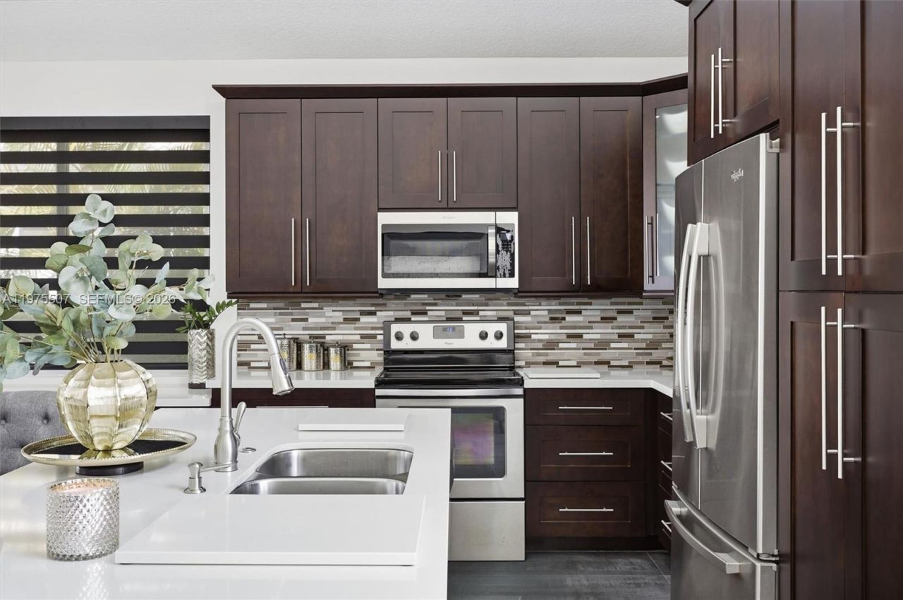 2931 SW 187th Ter, Miramar, FL 33029 Photo