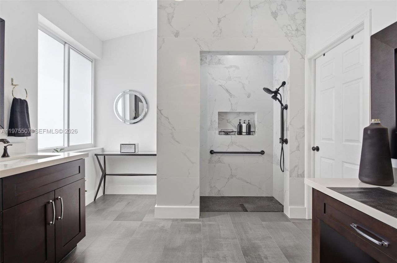 2931 SW 187th Ter, Miramar, FL 33029 Photo