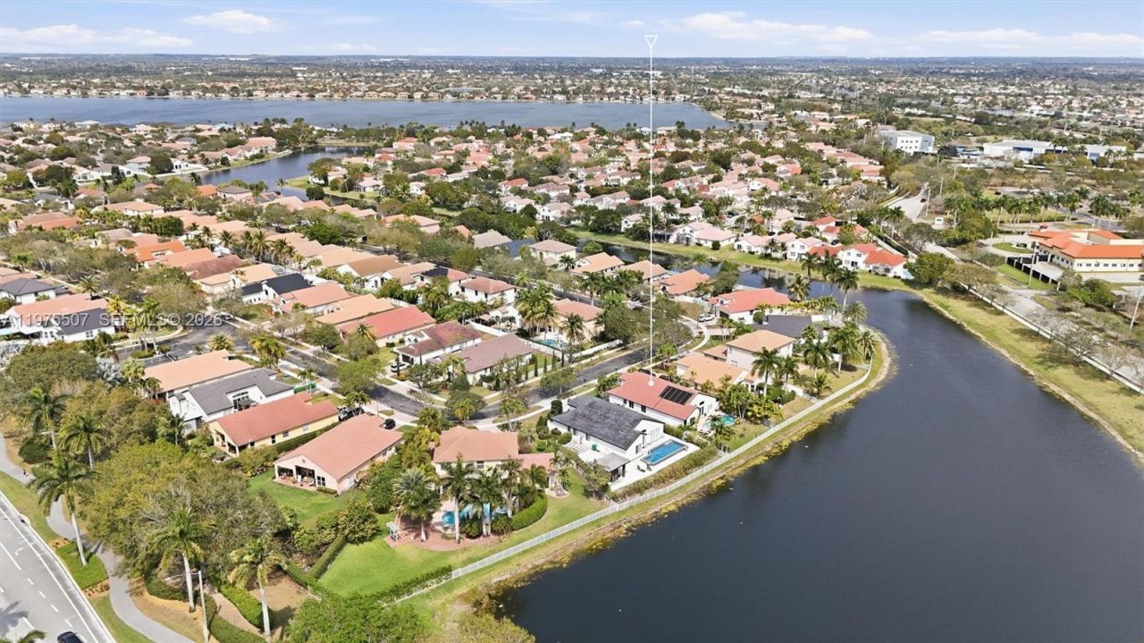 2931 SW 187th Ter, Miramar, FL 33029 Photo