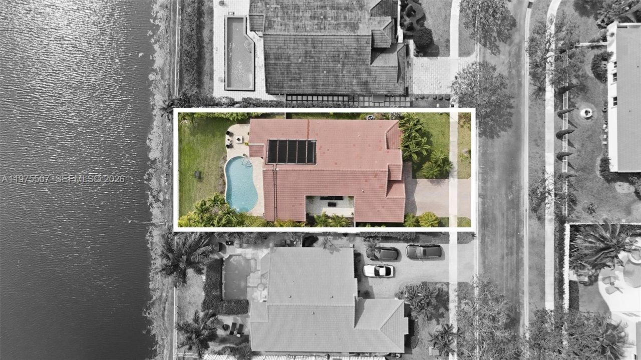 2931 SW 187th Ter, Miramar, FL 33029 Photo