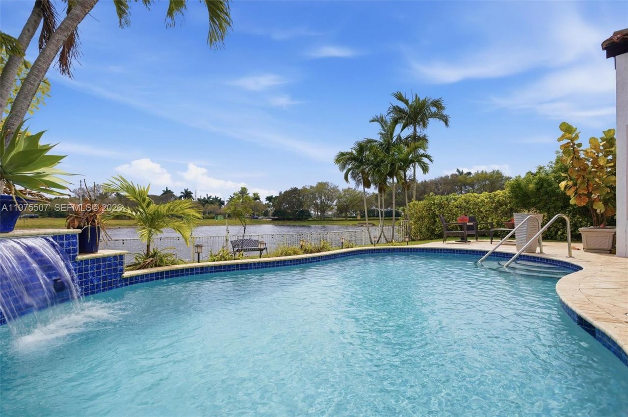 2931 SW 187th Ter, Miramar, FL 33029 Photo