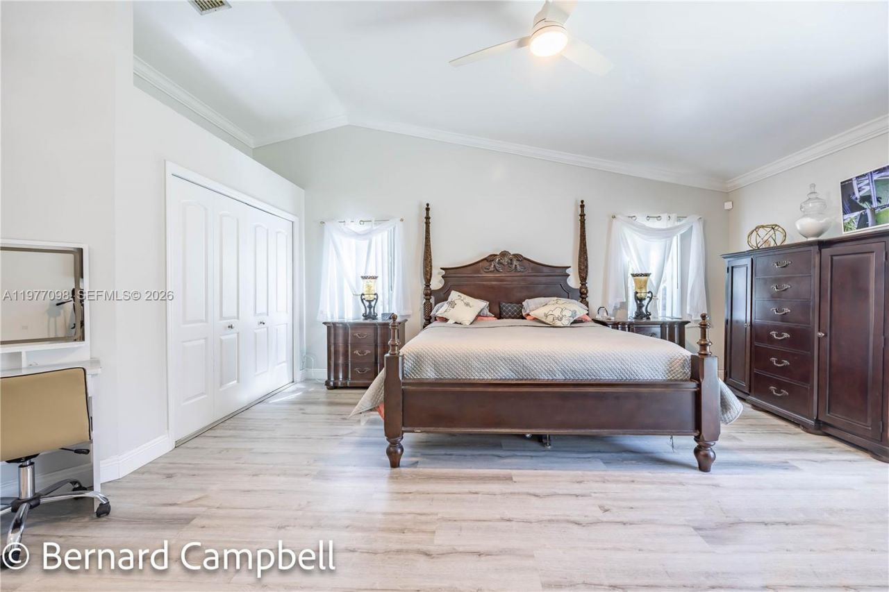 1210 NW 193rd Ave, Pembroke Pines, FL 33029 Photo