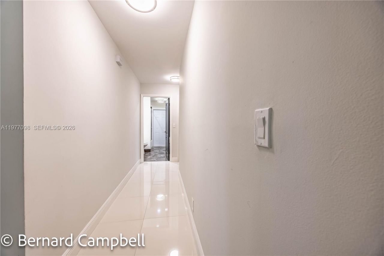 1210 NW 193rd Ave, Pembroke Pines, FL 33029 Photo