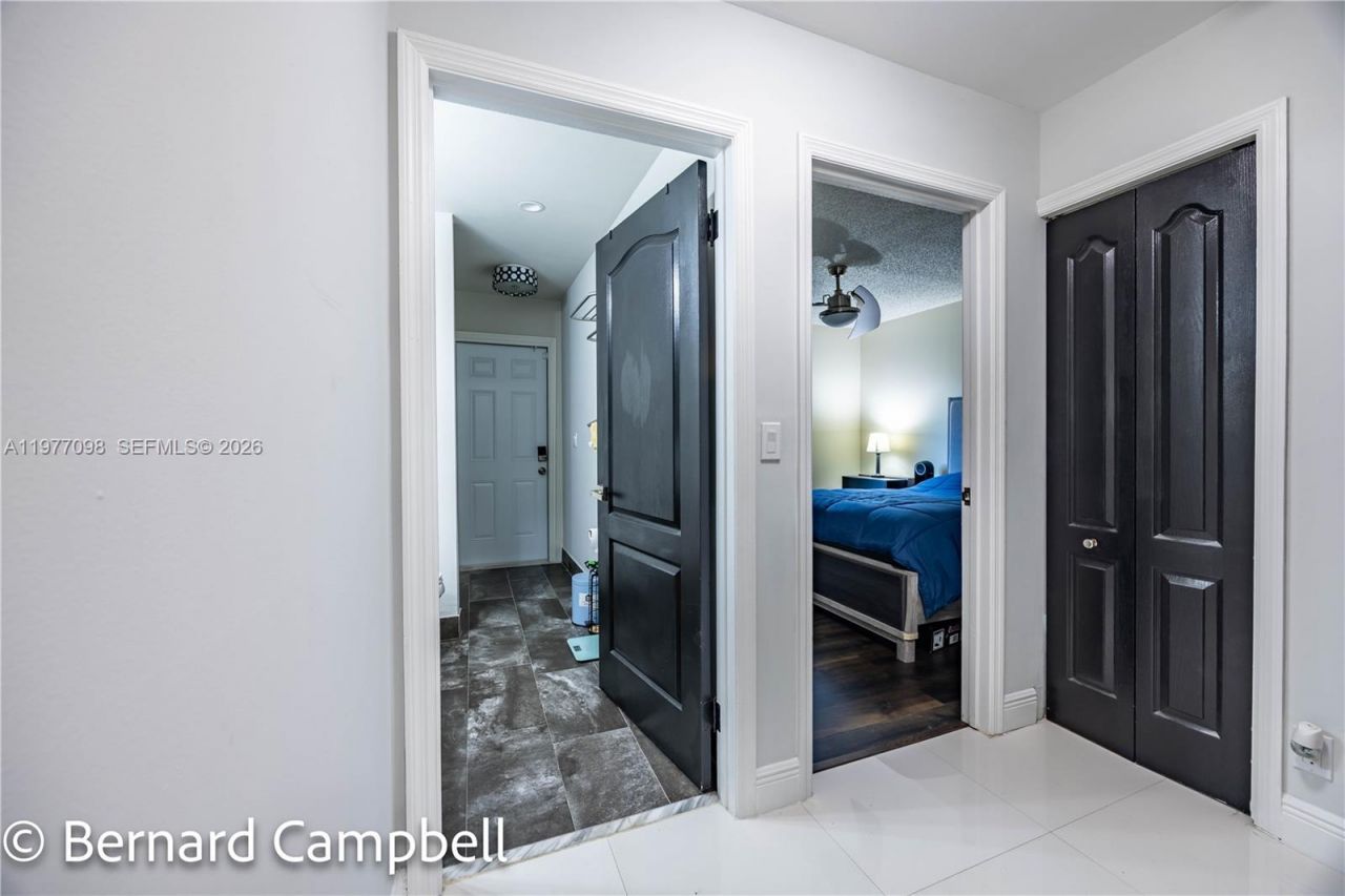 1210 NW 193rd Ave, Pembroke Pines, FL 33029 Photo