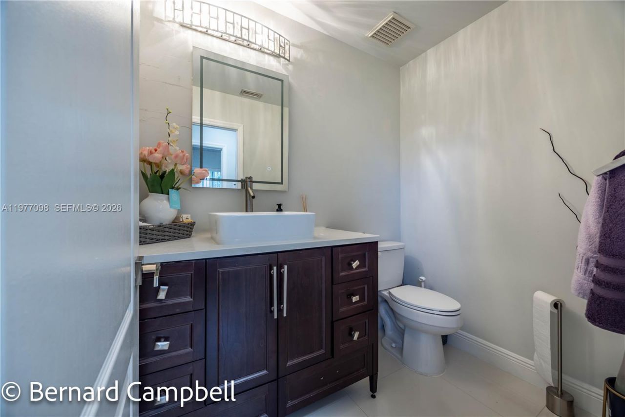 1210 NW 193rd Ave, Pembroke Pines, FL 33029 Photo