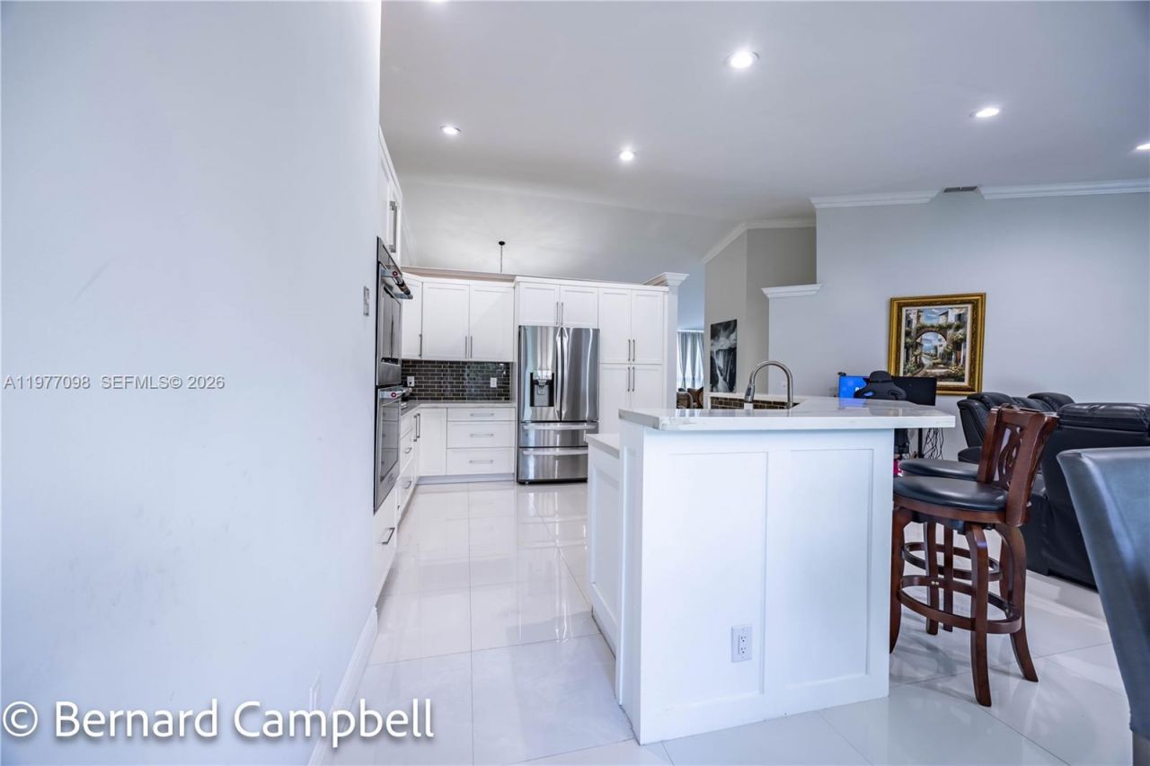 1210 NW 193rd Ave, Pembroke Pines, FL 33029 Photo