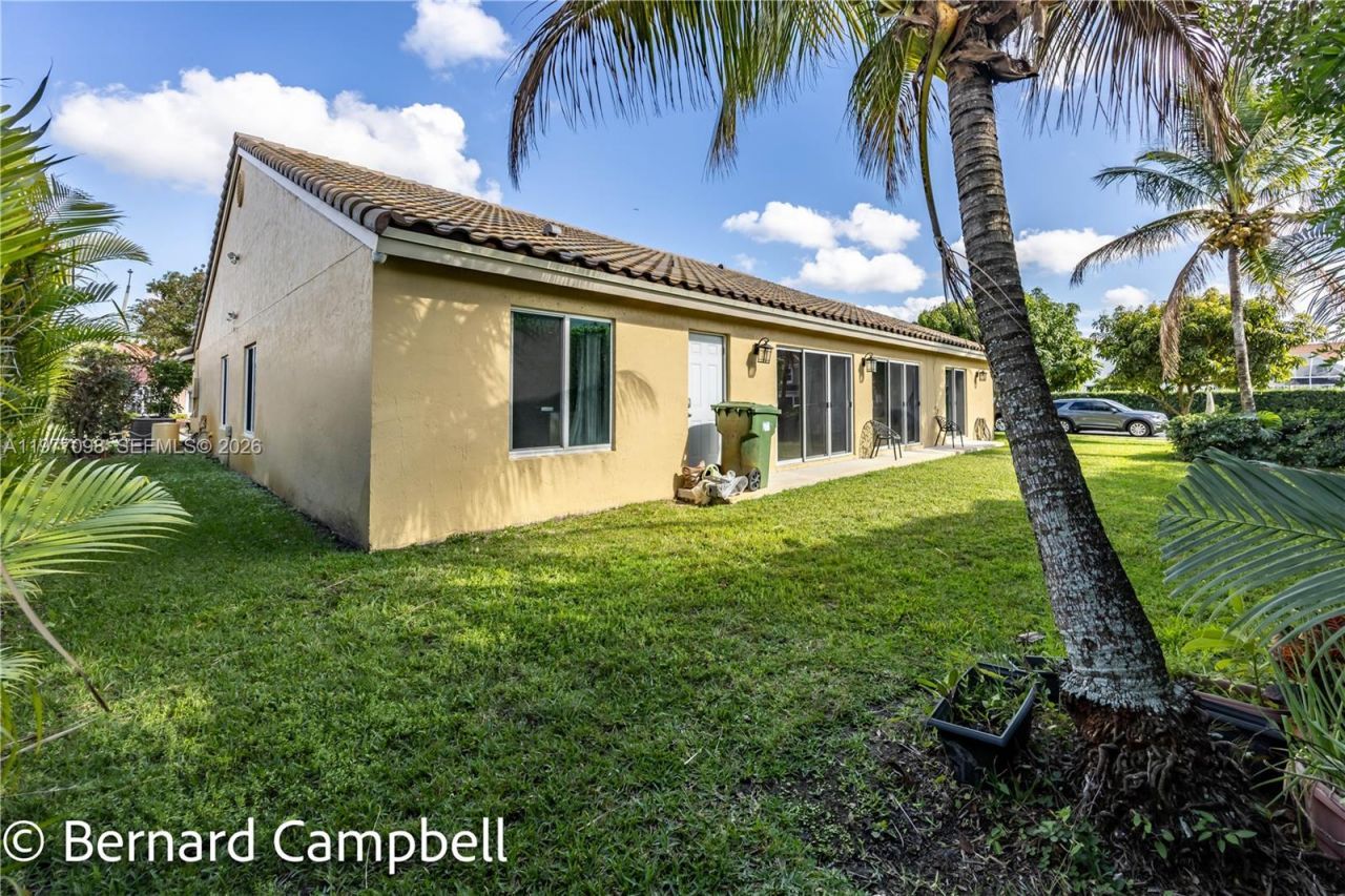 1210 NW 193rd Ave, Pembroke Pines, FL 33029 Photo