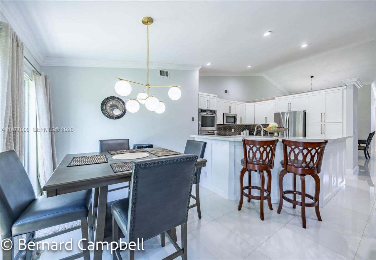 1210 NW 193rd Ave, Pembroke Pines, FL 33029 Photo