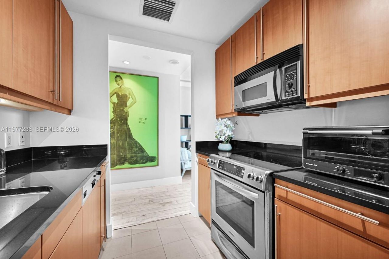 1435 Brickell Ave , Unit 3401, Miami, FL 33131 Photo