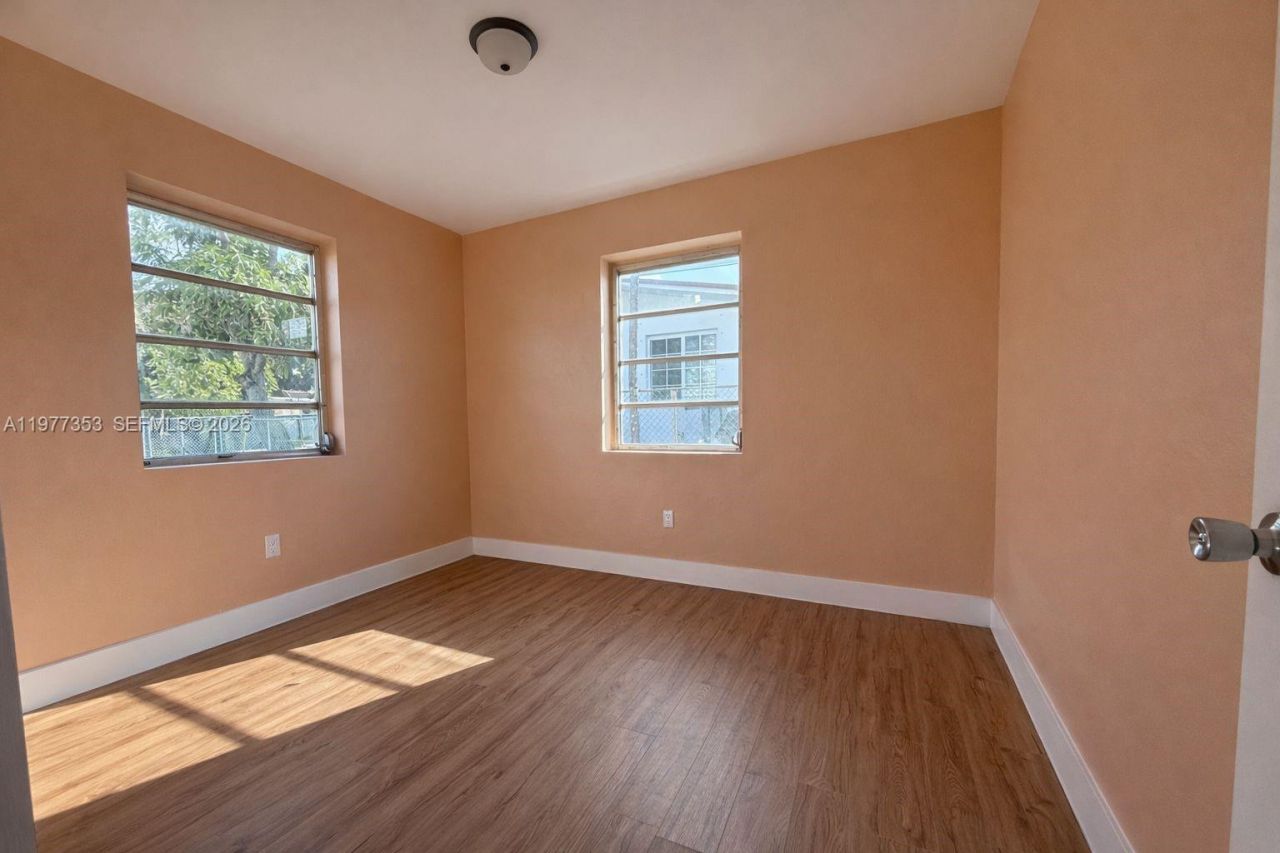 3131 SW 2nd St, Unit 3131, Miami, FL 33135 Photo