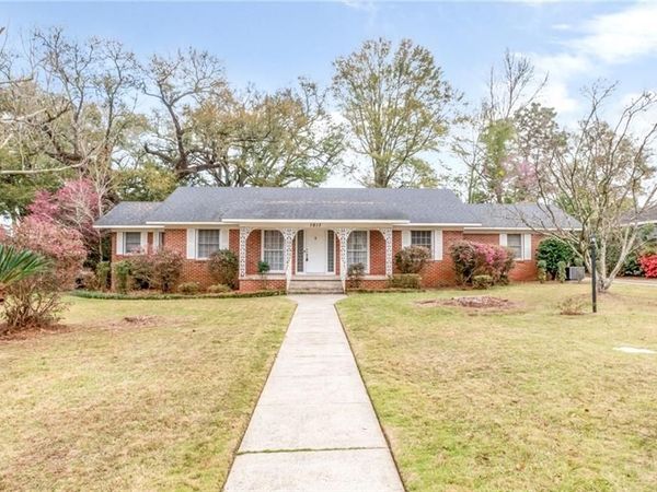 1017 Hillcrest Lane , Mobile, AL 36693